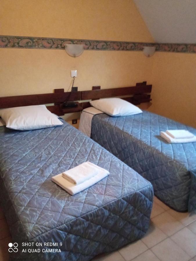 07 50 Hotel 44 Du 39 22 Tilleul Corps Eksteriør bilde